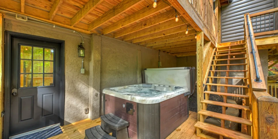Ellijay The Goathouse Exterior