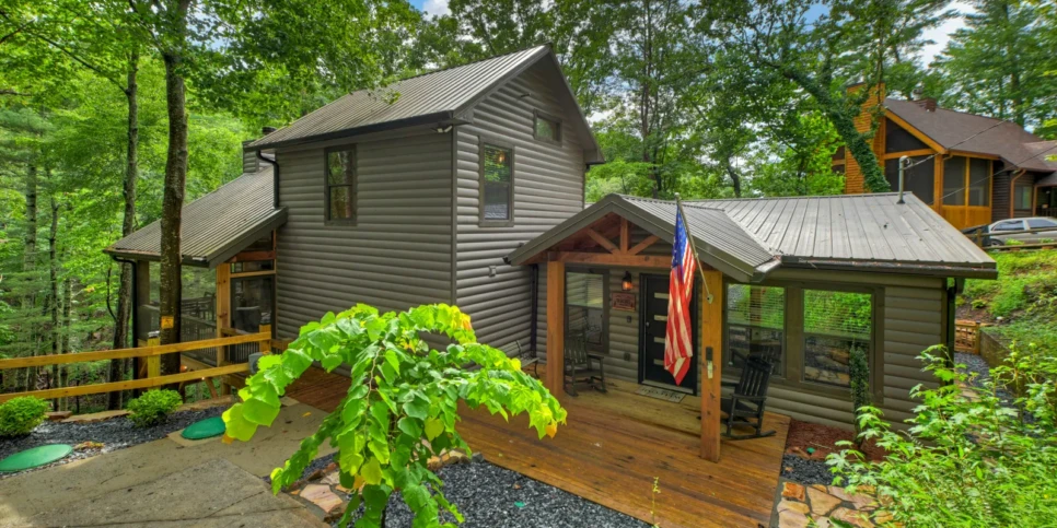 Ellijay The Goathouse Exterior