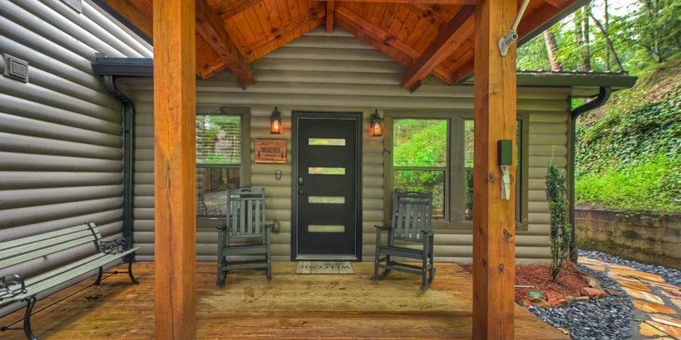 Ellijay The Goathouse Exterior