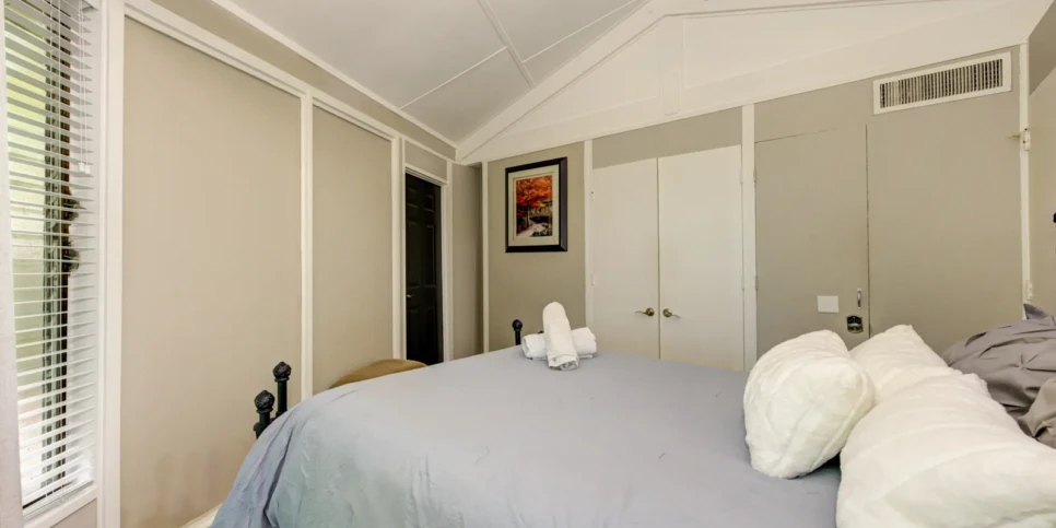 Big Canoe Treehouse Mountain Bedroom