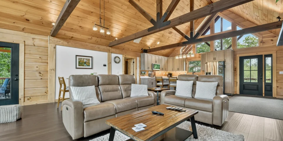 Blue Ridge Retreat On Wolf Creek Living Room