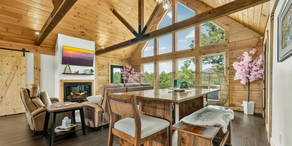 Blue Ridge Retreat On Wolf Creek Living Room