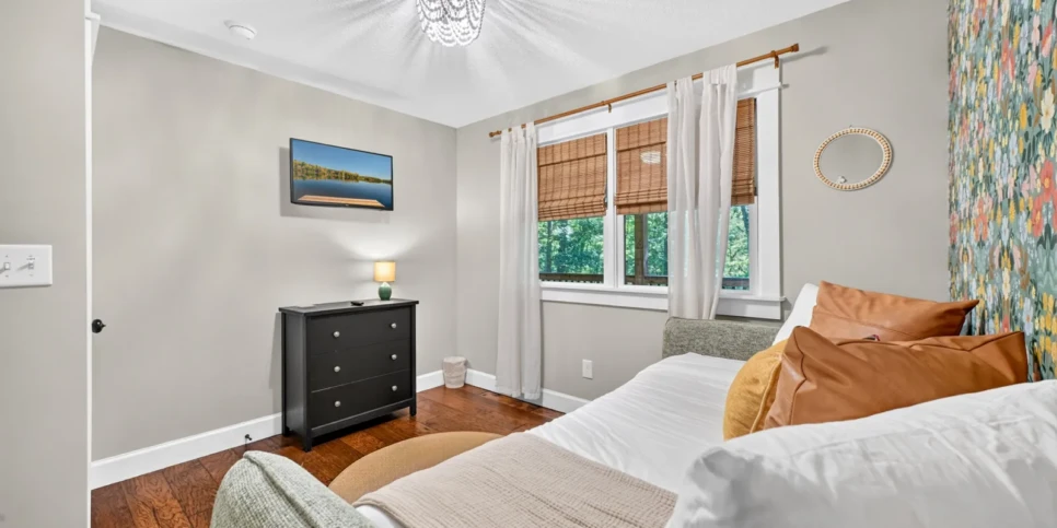 Blue Ridge Davis Hideaway Bedroom
