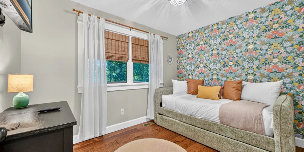 Blue Ridge Davis Hideaway Bedroom