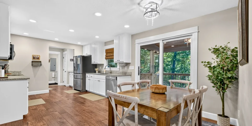 Blue Ridge Davis Hideaway Kitchen