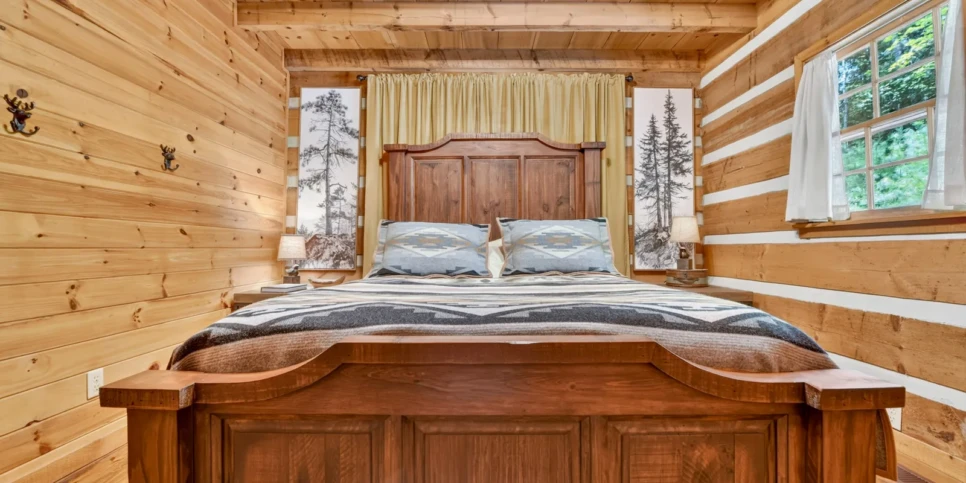 Blue Ridge Deer Haven Bedroom