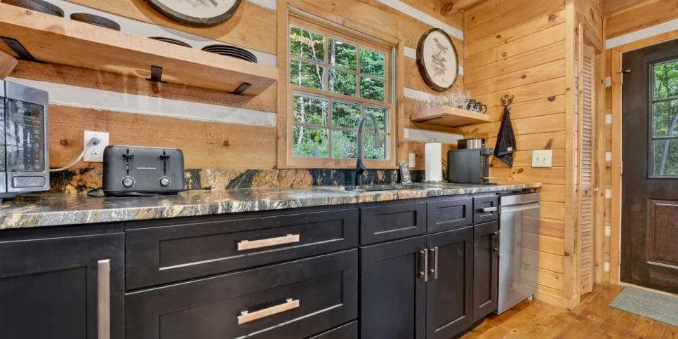 Blue Ridge Deer Haven Kitchen