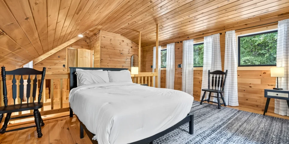 Blue Ridge Hothouse Creek Retreat Bedroom