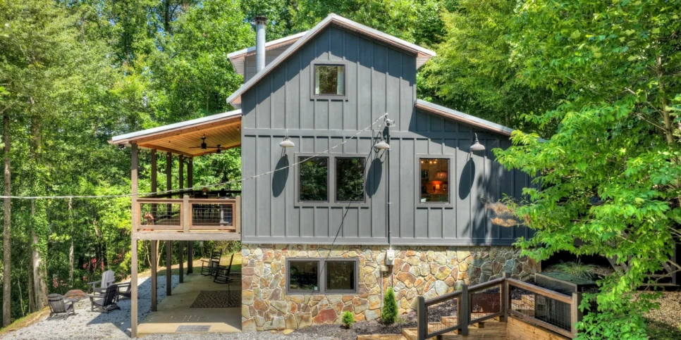 Blue Ridge Hothouse Creek Retreat Exterior