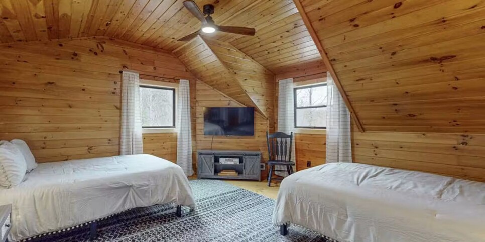 Blue Ridge - Hothouse Creek Retreat - Temporary Photos